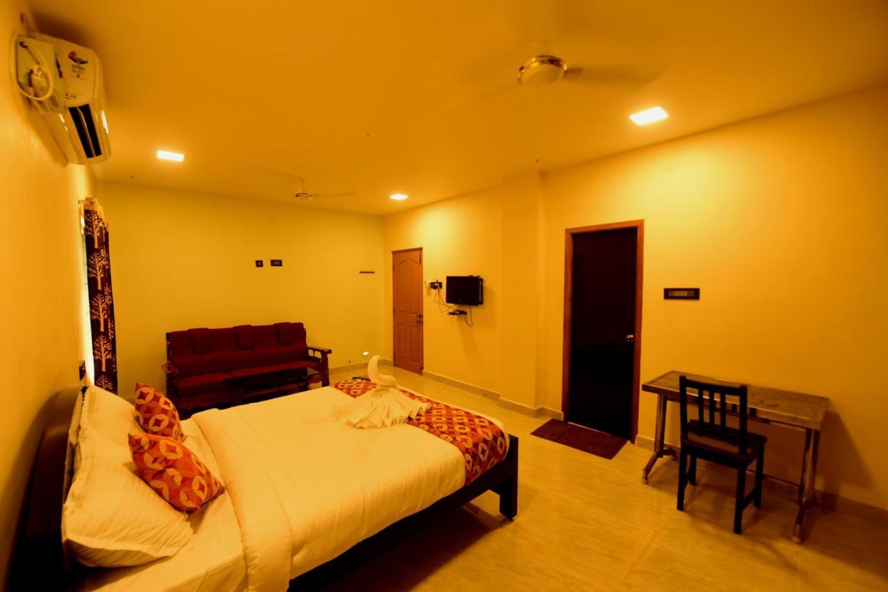 Alexa Home Stay Tirupati Ngoại thất bức ảnh