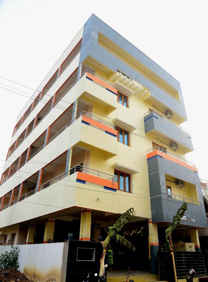 Alexa Home Stay Tirupati Ngoại thất bức ảnh