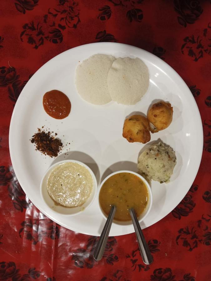 Alexa Home Stay Tirupati Ngoại thất bức ảnh